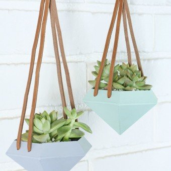 14 DIY Hanging Planter Ideas for the Bungalow
